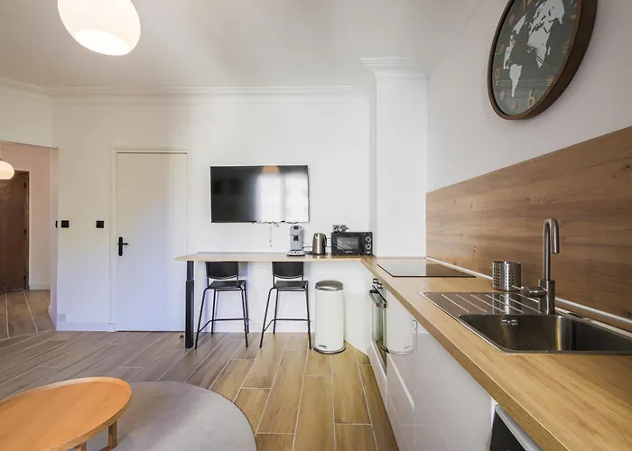 Apartment Climatisation 2p Renove 2 Personnes Tres